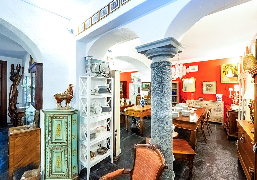 Historic store in Bellano CSIReal Estate International Network