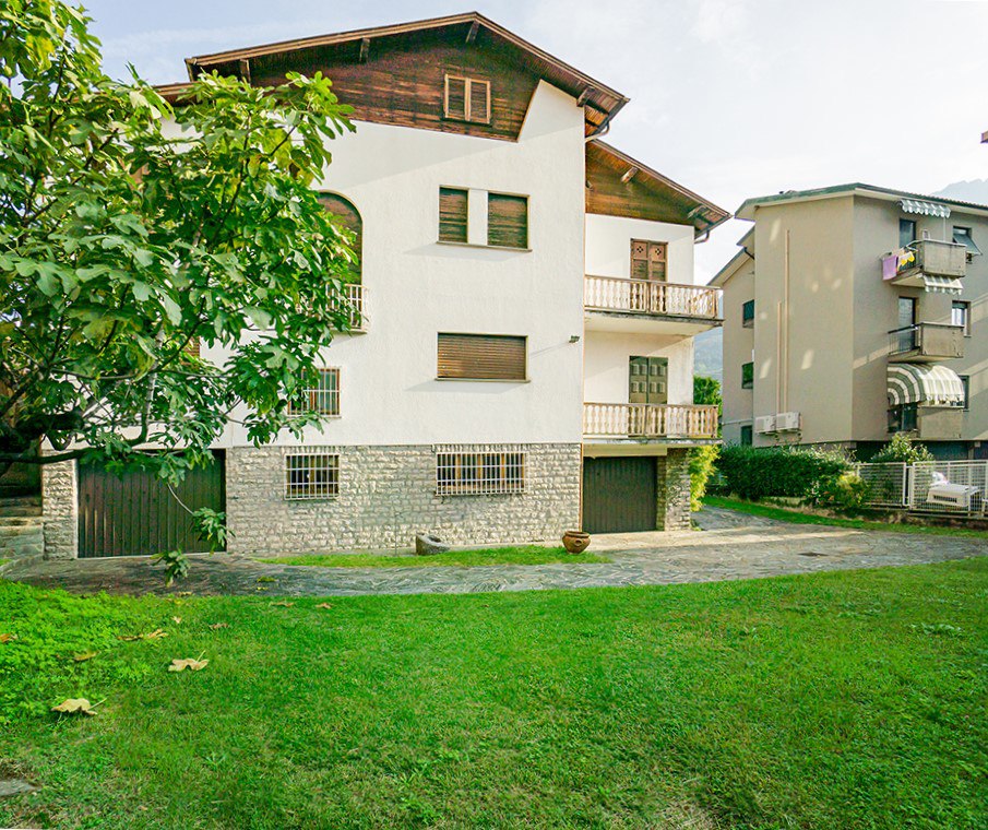 Villa garden lake como