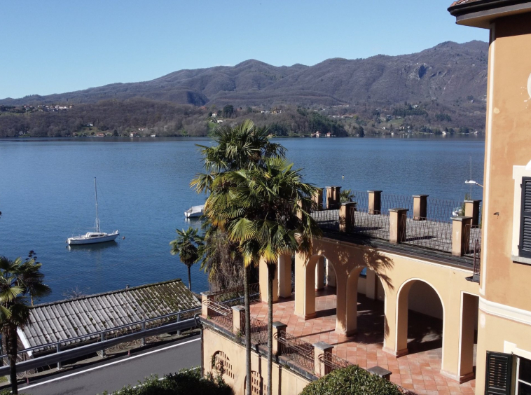 Villa lago d'Orta