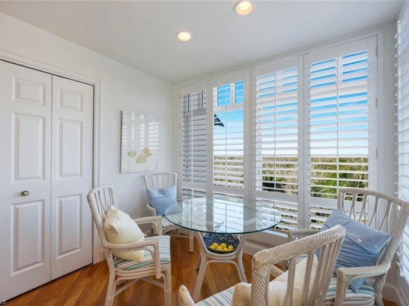 Apartment in Barefoot Beach Florida