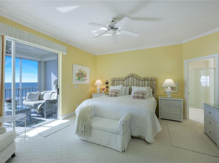 Apartment in Barefoot Beach Florida