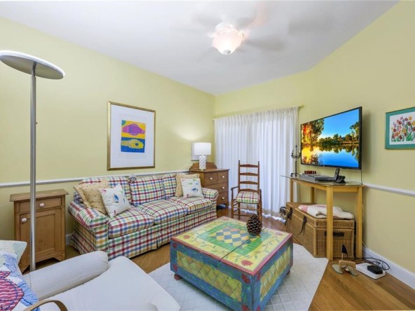 Apartment in Barefoot Beach Florida