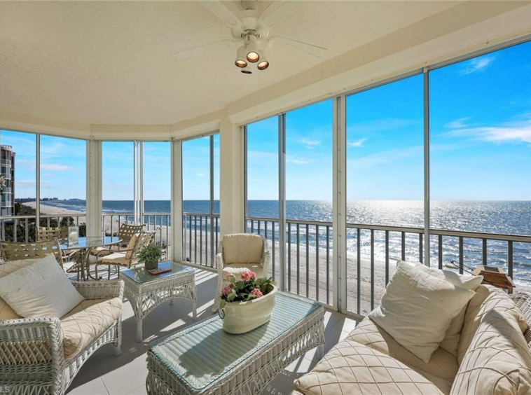 Apartment in Barefoot Beach Florida