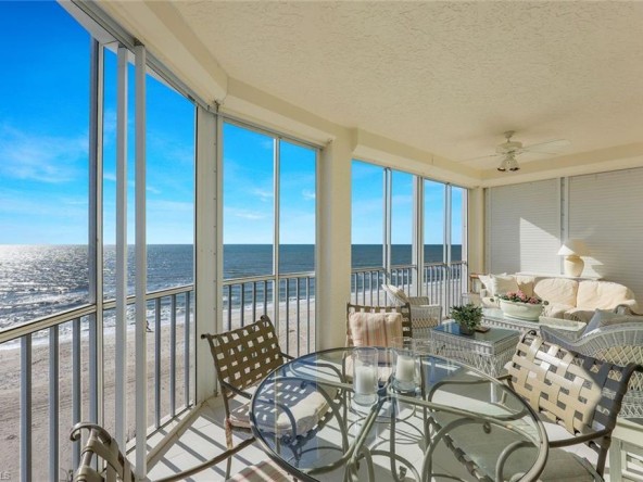 Apartment in Barefoot Beach Florida