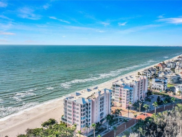 Apartment in Barefoot Beach Florida