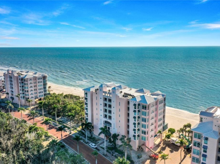 Apartment in Barefoot Beach Florida