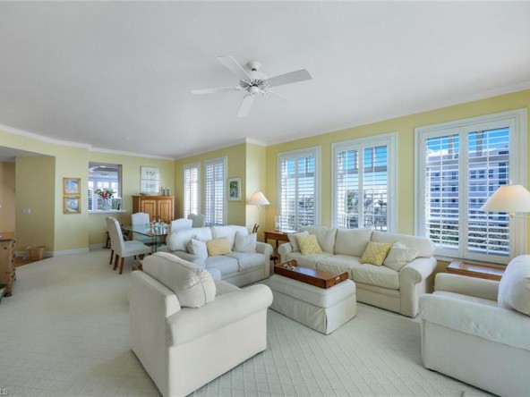 Apartment in Barefoot Beach Florida