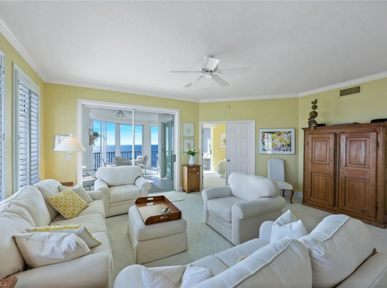 Apartment in Barefoot Beach Florida