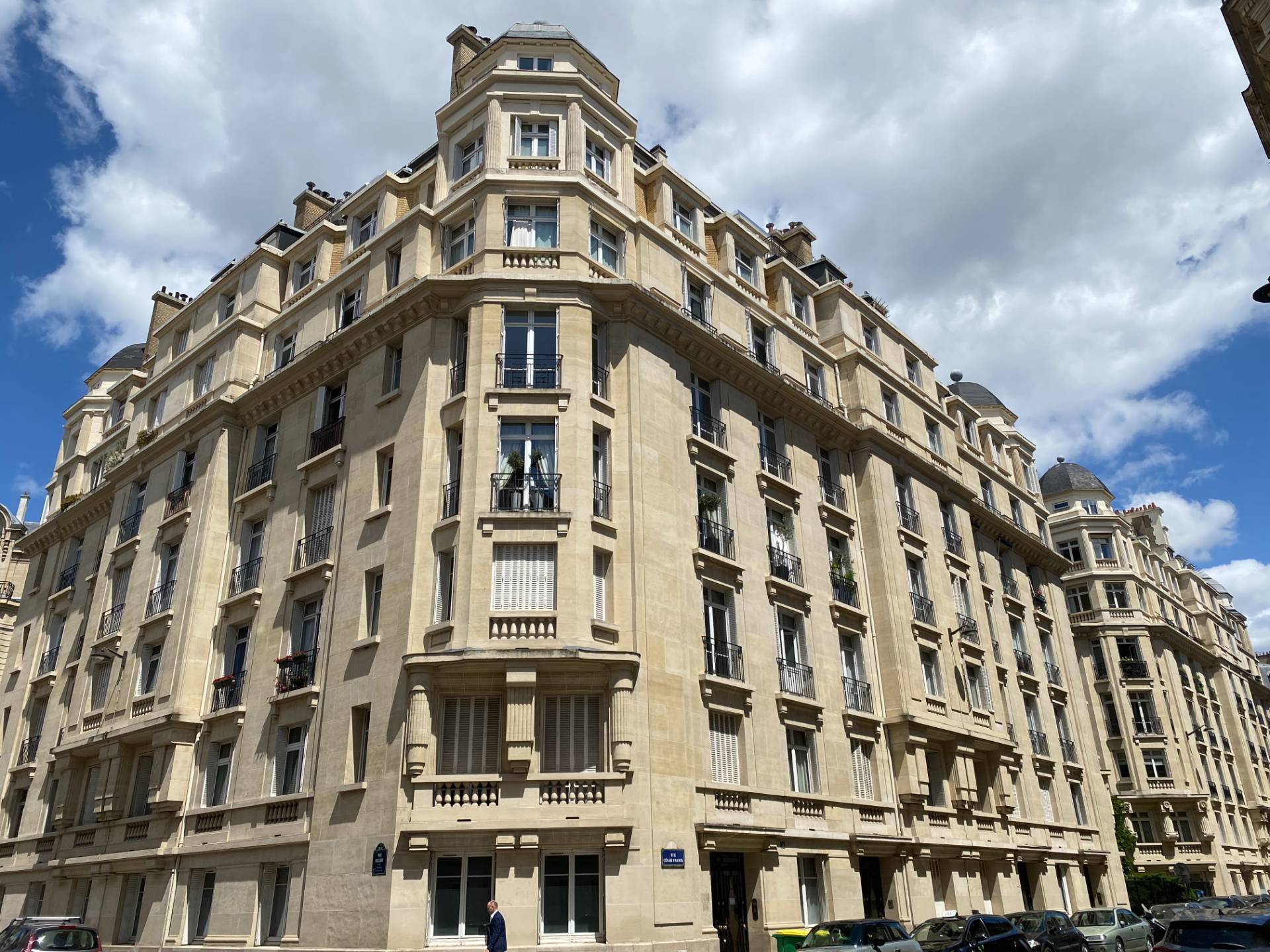 Bilocale a Parigi 22