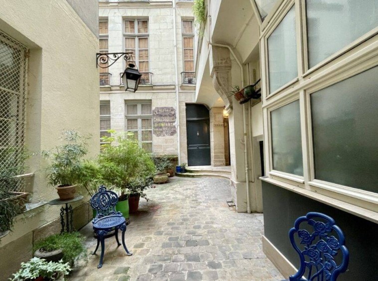 Trilocale a Parigi 28
