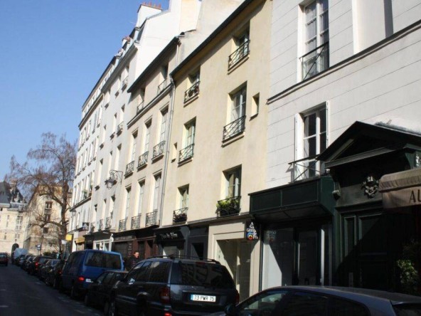 monolocale a Parigi 9