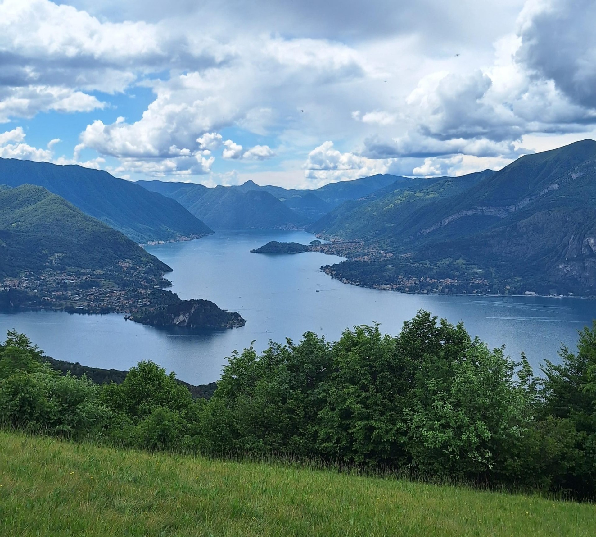 ITALIA - Villa di nuova costruzione a Varenna sul lago di Como