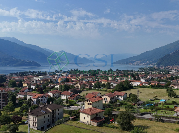 ITALIA - Complesso immobiliare al rustico Gravedona