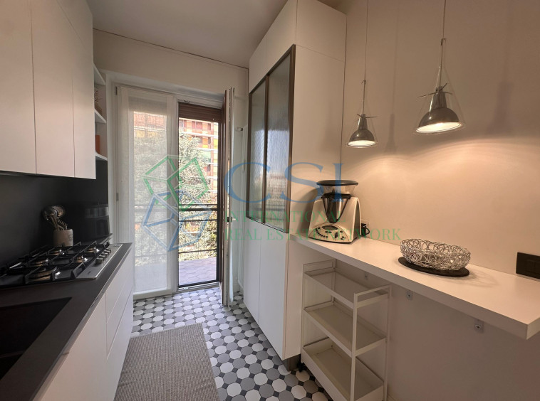ITALIA - Esclusivo quadrilocale a Milano zona Isola